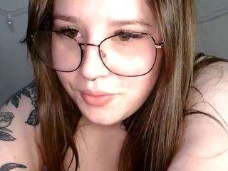 Live webcam model mrsjess on Soda Cams