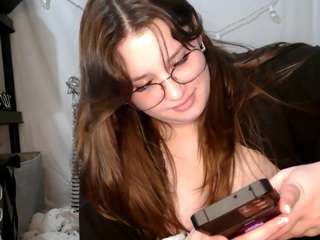 Live webcam model mrsjess on Soda Cams