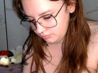 Live webcam model mrsjess on Soda Cams