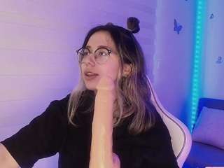 sweettvera Live Webcam on CamSoda
