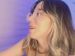 sweettvera Live Webcam on CamSoda