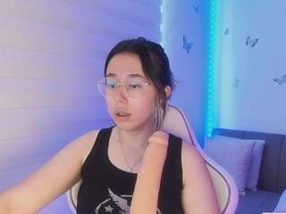 sweettvera live cam profile