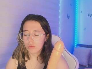 sweettvera Live Webcam on CamSoda