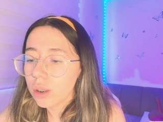 이 모델은 현재 라이브 중입니다. sweettvera