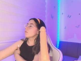 Ten model jest teraz na żywo. sweettvera