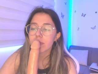 sweettvera live webcam show