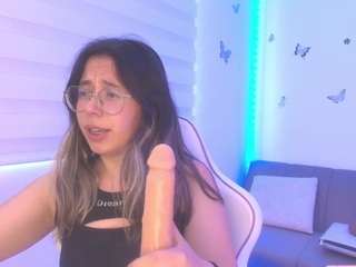 sweettvera live webcam show