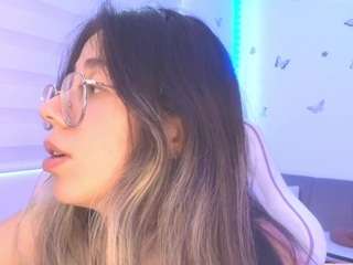 sweettvera live webcam show