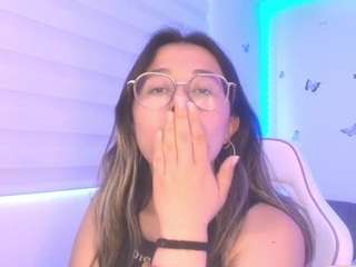 sweettvera live webcam show