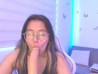 sweettvera live webcam show