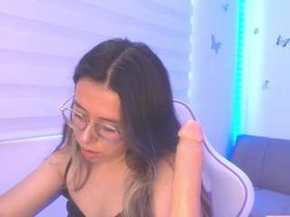 sweettvera live webcam show