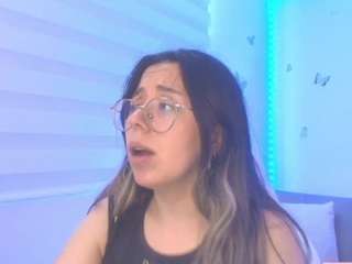 sweettvera live cam preview