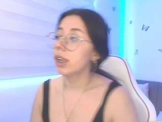 sweettvera live cam preview