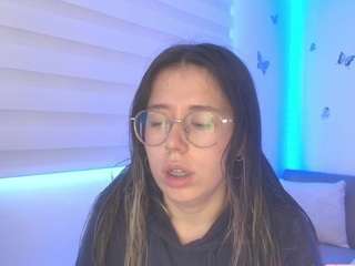 sweettvera live cam preview