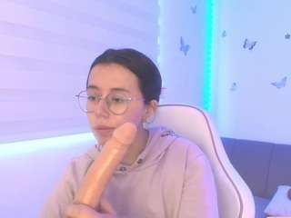 sweettvera live cam preview