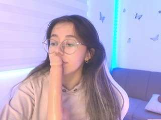 sweettvera live cam preview
