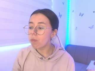 sweettvera live cam preview