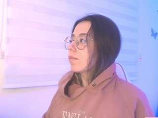 sweettvera live cam preview