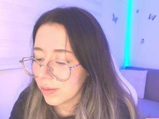 sweettvera live cam preview