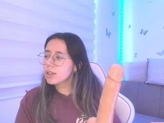 sweettvera live cam preview