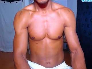 themykeone webcam model