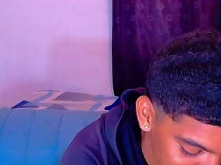themykeone webcam model