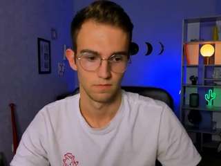  astren-villo chat room