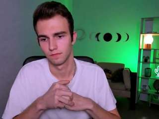 astren-villo Live Webcam on CamSoda