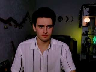 astren-villo Live Webcam on CamSoda