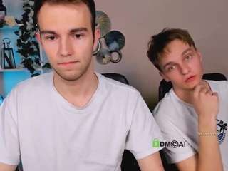 astren-villo live cam profile