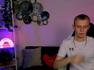 astren-villo live cam profile