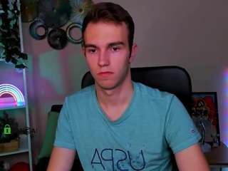 astren-villo live cam profile