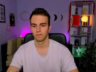 astren-villo live cam profile