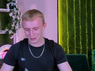 astren-villo's live room