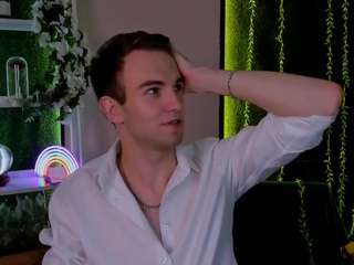 astren-villo Sex Cam Show