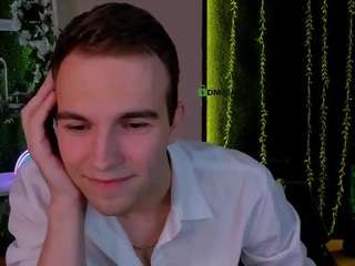 astren-villo Sex Cam Show