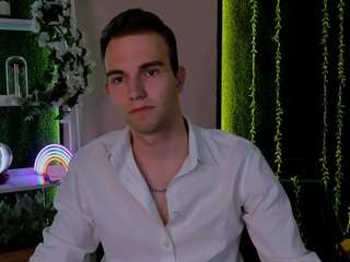 astren-villo Sex Cam Show