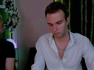 astren-villo Sex Cam Show