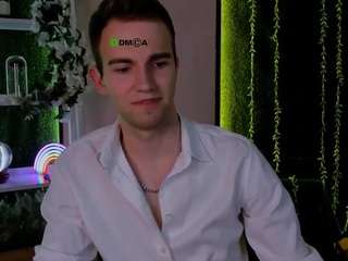 astren-villo Sex Cam Show