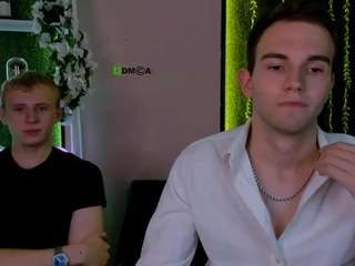 astren-villo Sex Cam Show