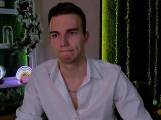 astren-villo Sex Cam Show