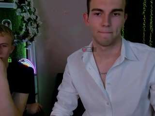 astren-villo Sex Cam Show