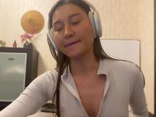 aurorathomas from CamSoda is Freechat