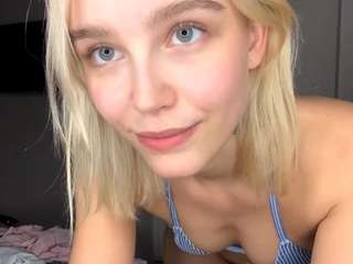 clairewilliams Live Webcam on CamSoda