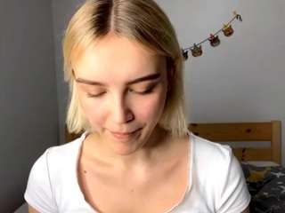 clairewilliams's CamSoda show and profile