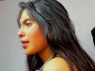 elenna-salvatoree webcam