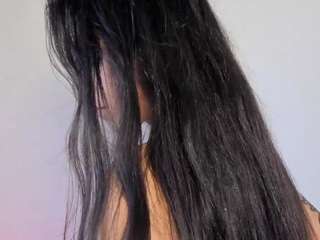 elenna-salvatoree webcam