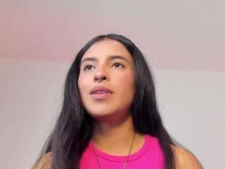 elenna-salvatoree webcam