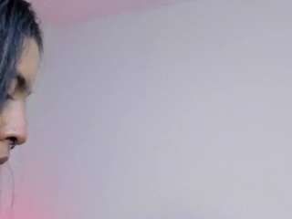 elenna-salvatoree webcam