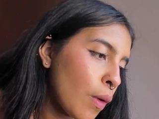 elenna-salvatoree webcam